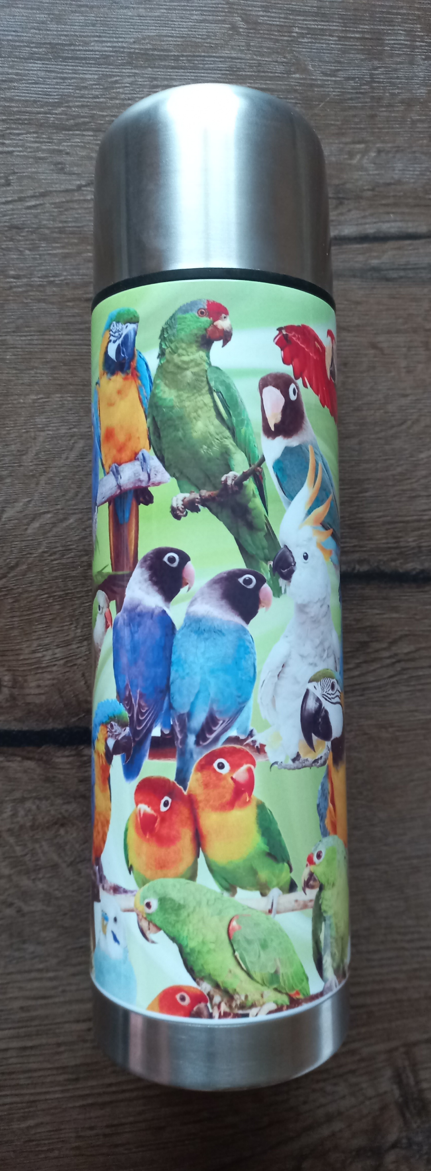 Termoska s motivem papoušků